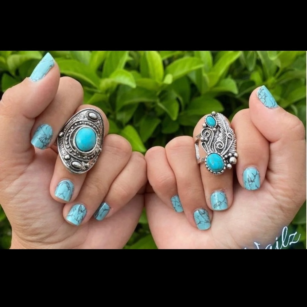 Any 2/$20 Mojave Turquoise - Color Street Retired Set!